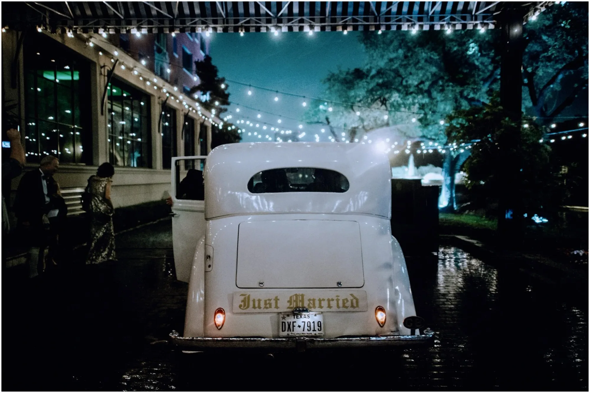 Anthony & Alexandra — Wedding at Hotel Zaza in Houston — 58