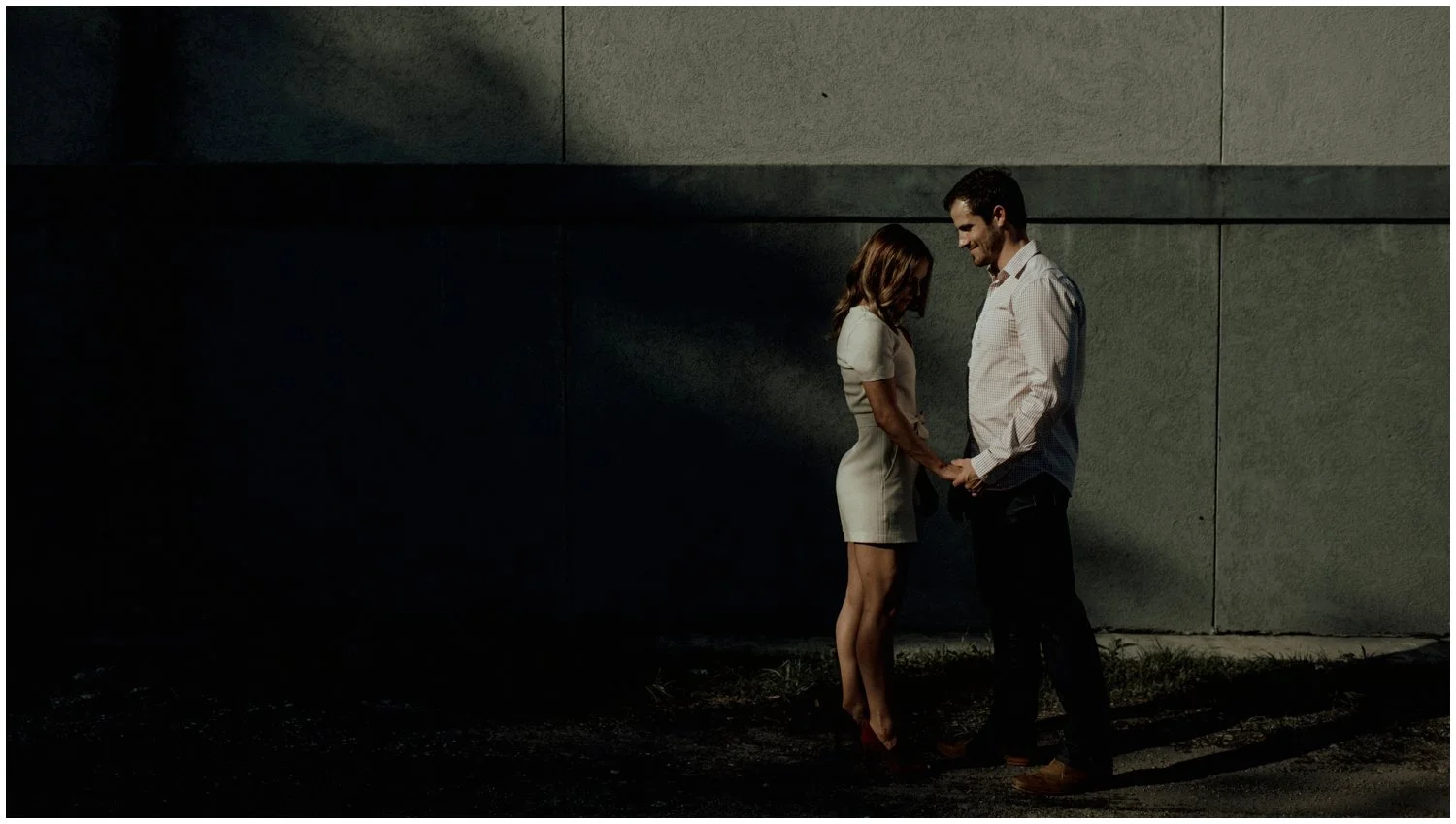 kayla-chip-east-downtown-houston-engagement-session-0009-2.jpg