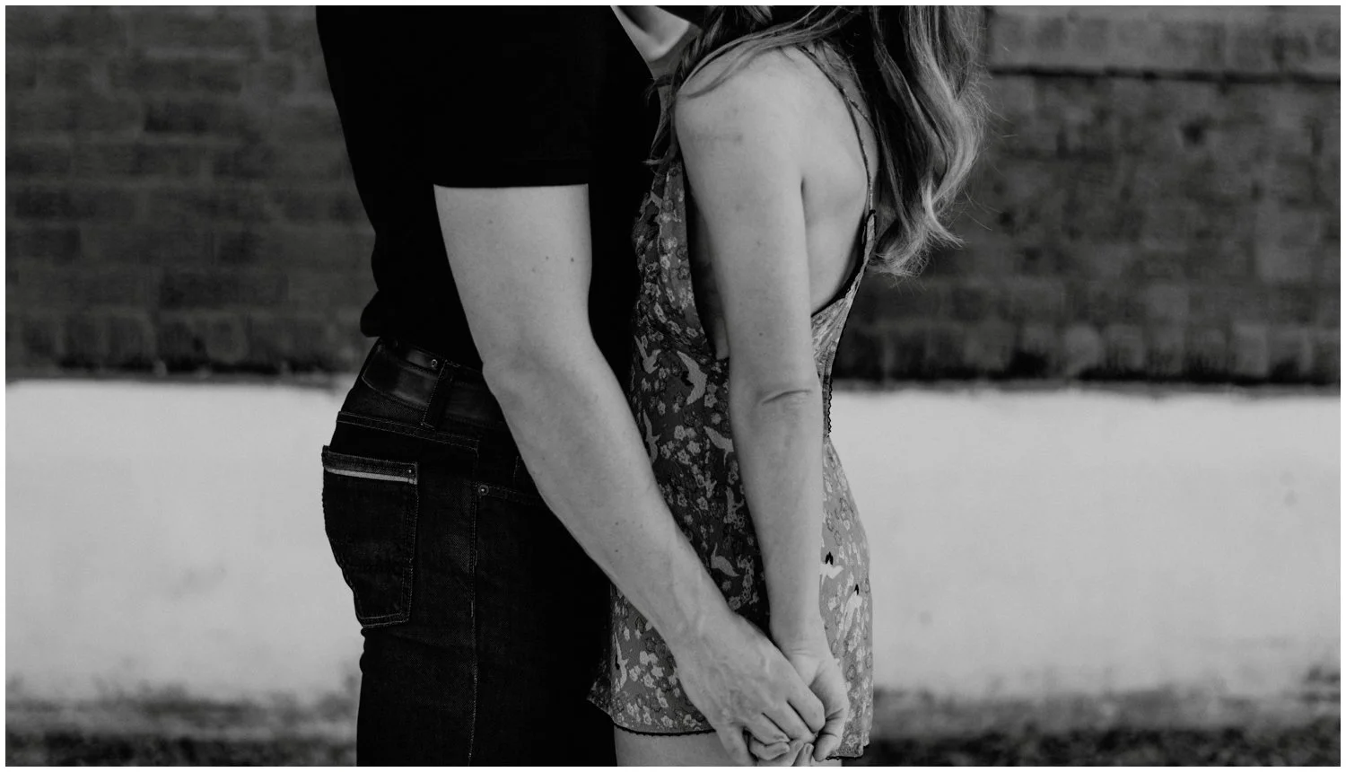 kayla-chip-east-downtown-houston-engagement-session-0020-2.jpg