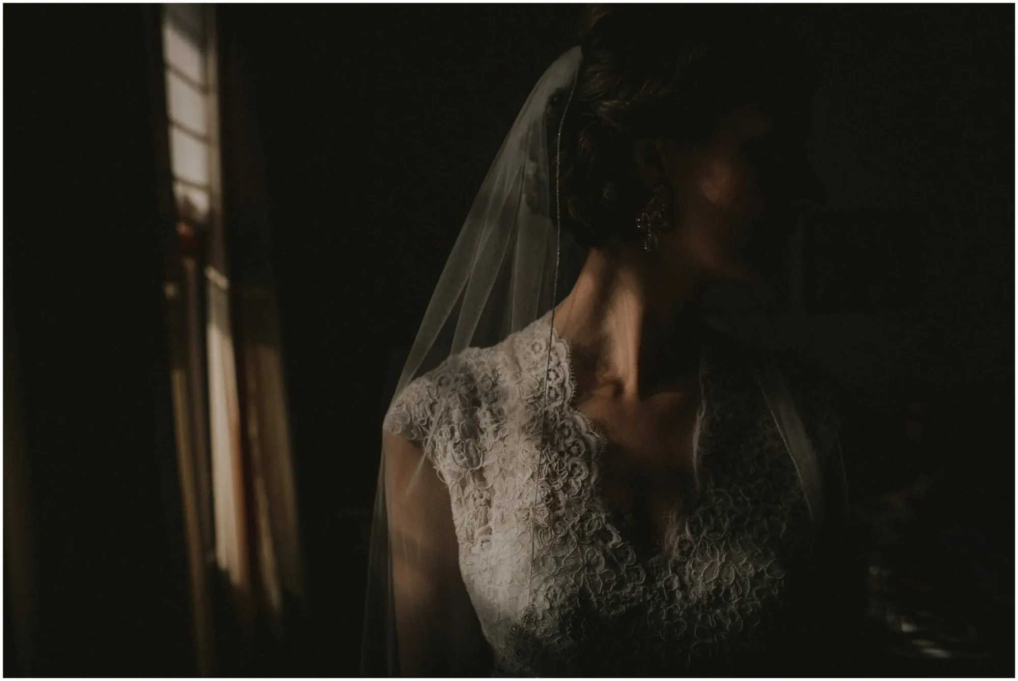 Melissa + Kevin — Hotel Icon & Nouveau Art Bar Wedding — 28