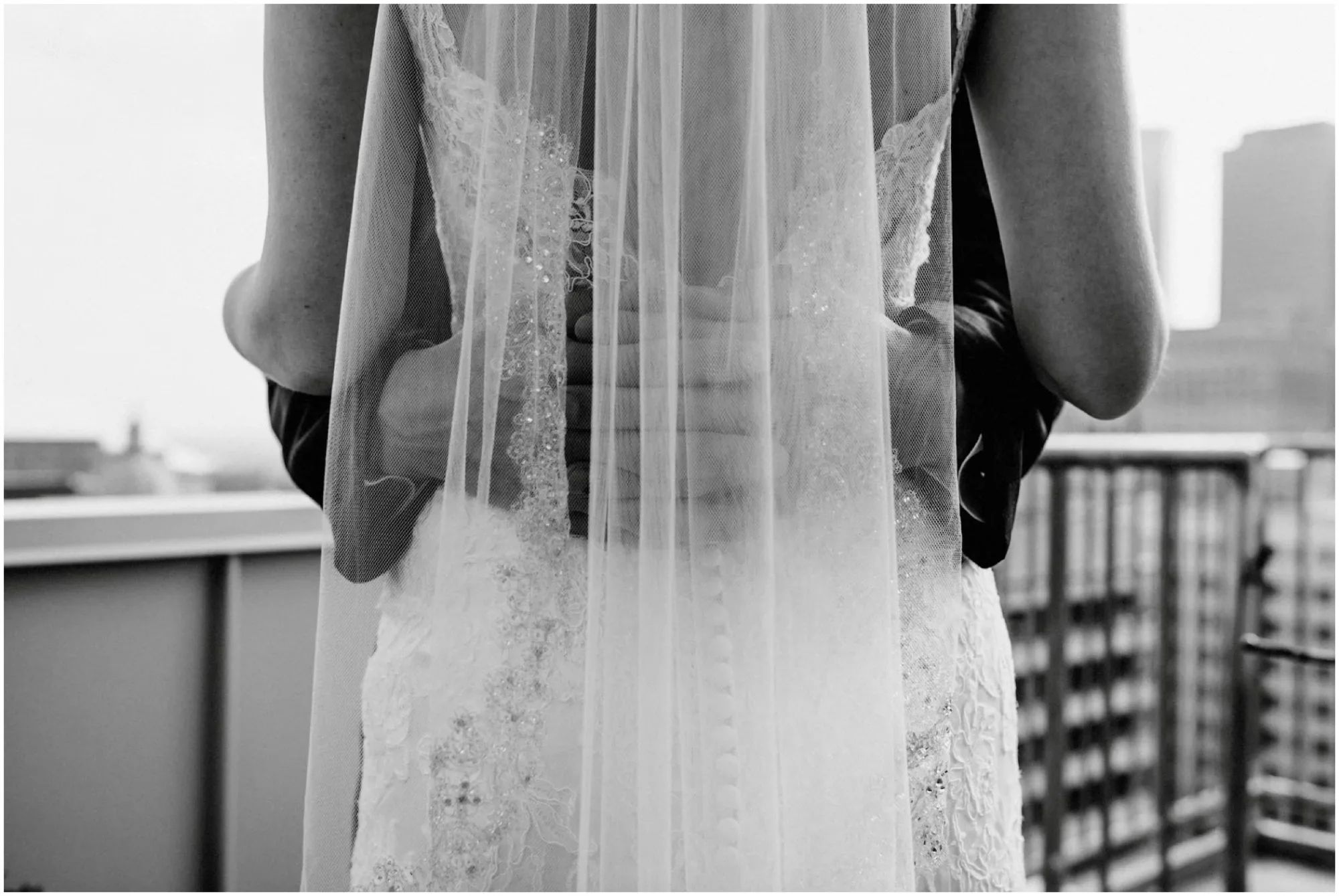 Melissa + Kevin — Hotel Icon & Nouveau Art Bar Wedding — 33